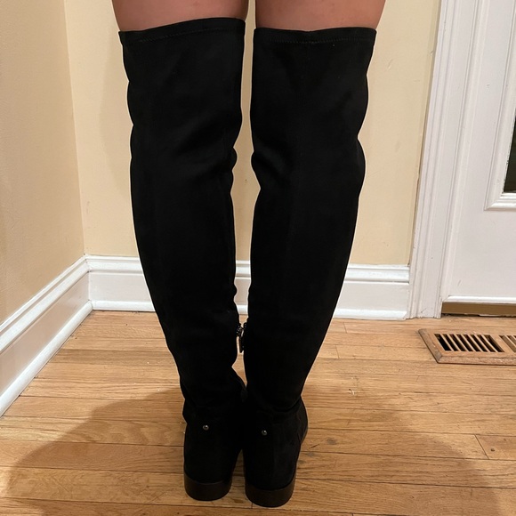 Kenneth Cole Wind-Y Over-the-Knee Black Microsuede Boot, Size 7.5 NEW - Picture 2 of 6